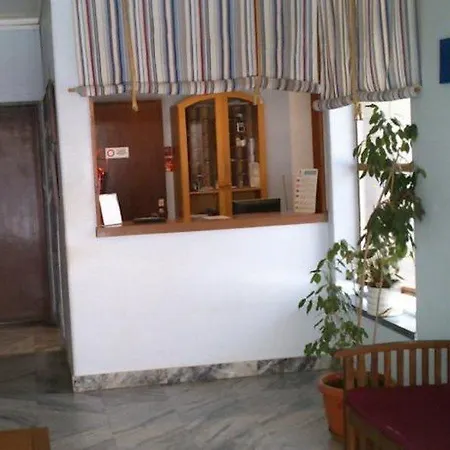 Iate 3* Portimão